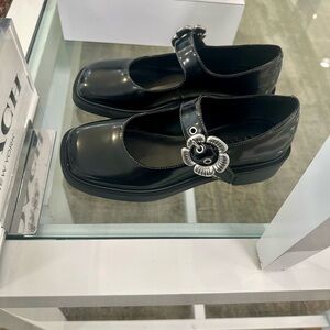 Coach Tea Rose Mary Jane Pump SZ10 (women’s) MSRP $195